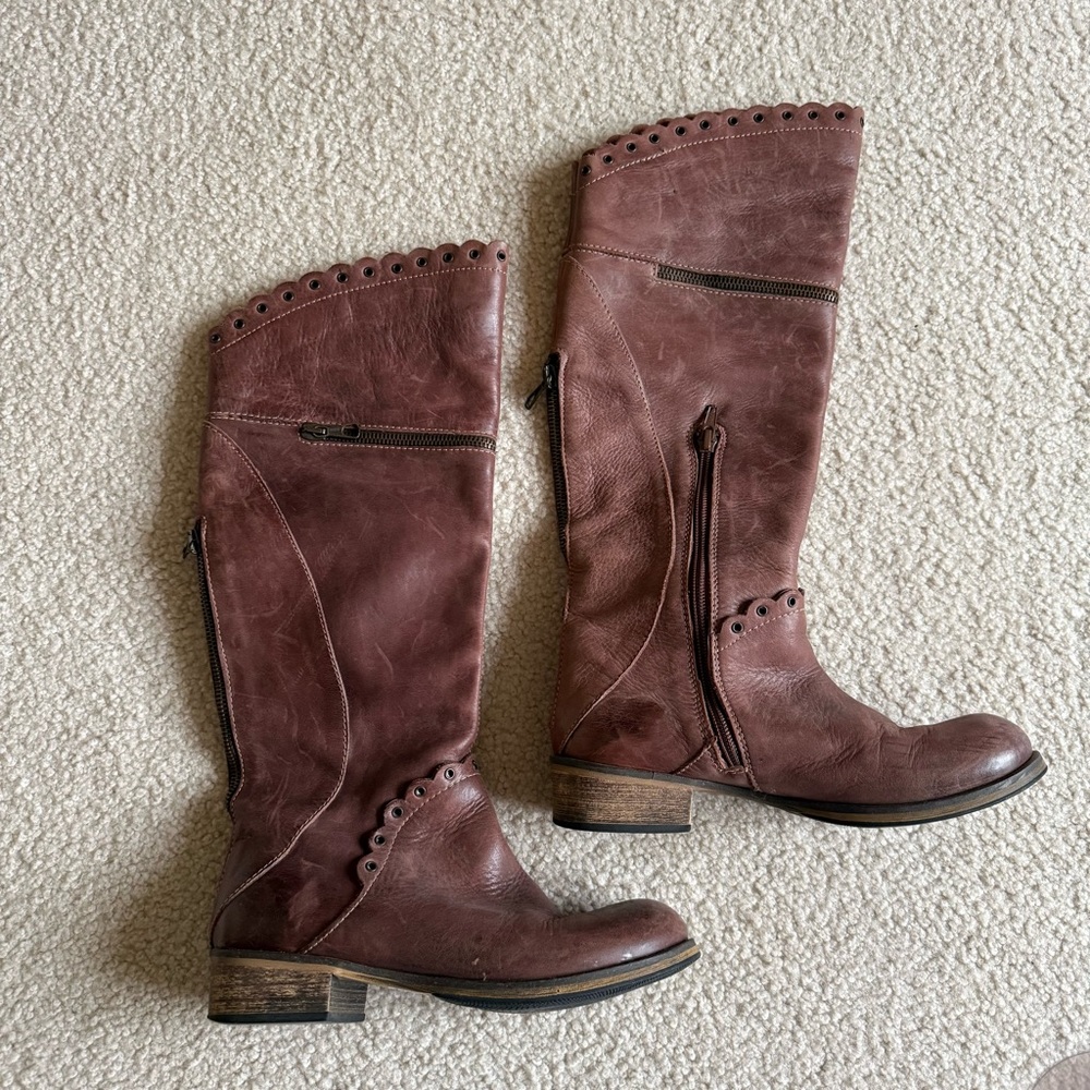 SOLD Italian leather knee high boots